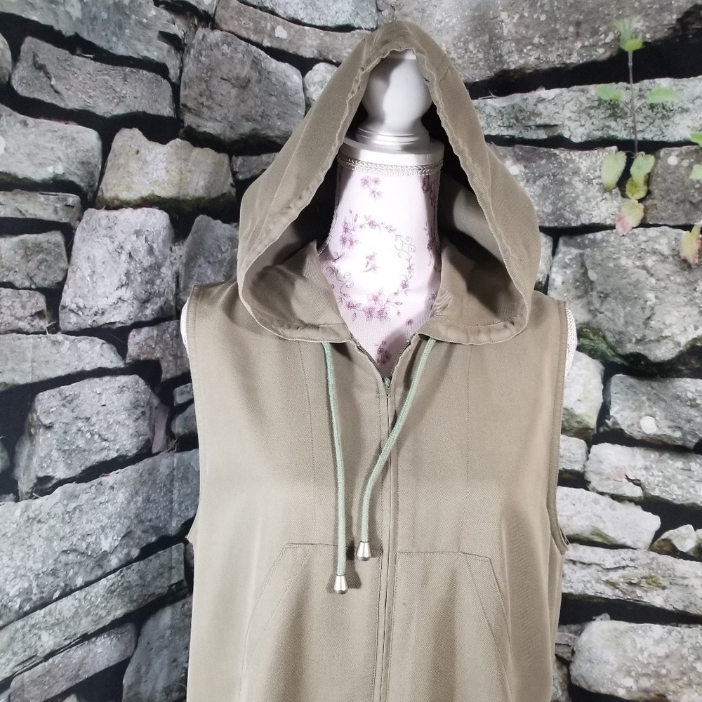 HSZ Studio Hooded Sleeveless Jumper Dress